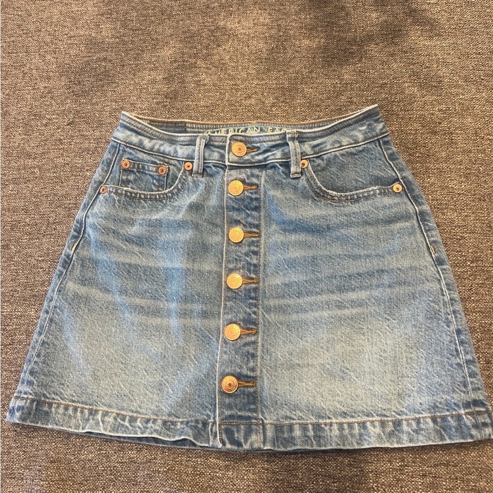 American eagle light wash Jean mini skirt